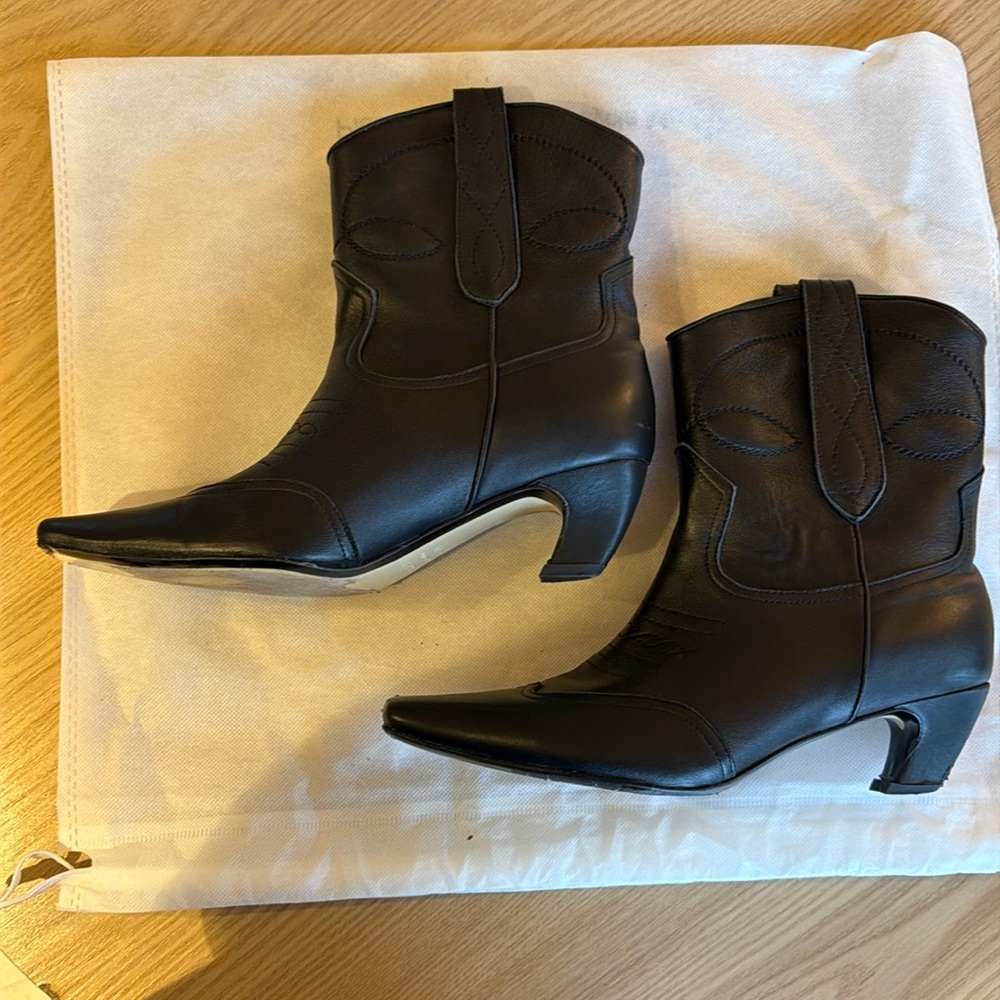 Khaite Dallas boot - Used - Size 40